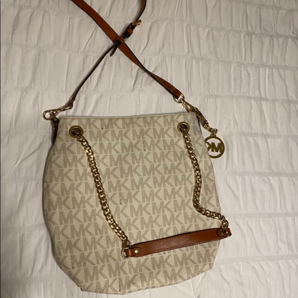 Beau MK 👜 - Picture 2 of 10